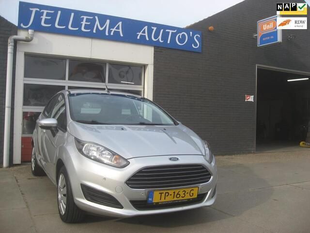 Grijs Gebruikt 2013 Ford Fiesta Ambiente Hatchback | € 5.750 (Iets duurder) - Afbeelding 1/4