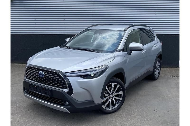 Gebruikt 2024 Toyota Corolla Cross Edition SUV | € 35.249 - Afbeelding 1/1