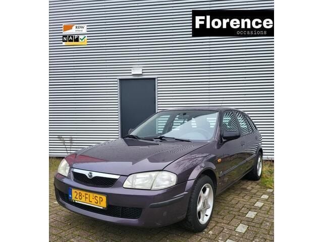 Paars Gebruikt 2000 Mazda 323 Hatchback | € 1.345 (Eerlijke prijs) - Afbeelding 1/4
