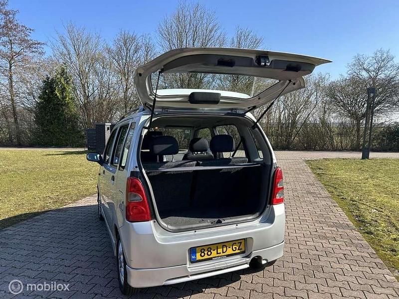 Occasion Suzuki Wagon R+ 76 PK (55 kW) 2002 Grijs MPV