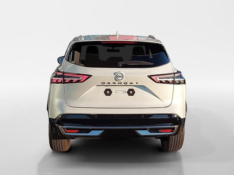 Nieuw Nissan Qashqai Tekna 158 PK (116 kW) 2025 White (qbe) SUV