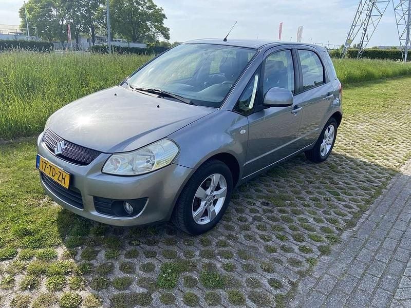 Occasion 2006 Suzuki SX4 Comfort Hatchback | € 2.350 (Eerlijke prijs) - Afbeelding 1/4