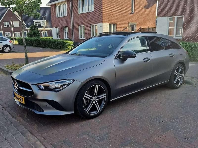 Grijs Gebruikt 2020 Mercedes CLA220 Advantage Sedan | € 26.950 (Super prijs) - Afbeelding 1/4