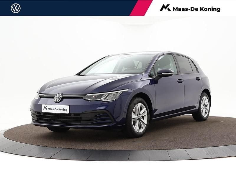 Blauw Gebruikt 2023 VW Golf VIII Life Hatchback | € 24.880 (Goede deal) - Afbeelding 1/4