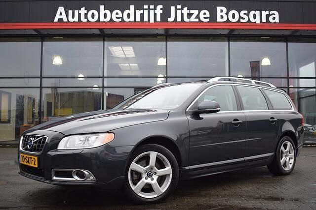 Grijs (metallic) Gebruikt 2011 Volvo V70 Stationwagen | € 13.950 (Duur) - Afbeelding 1/4