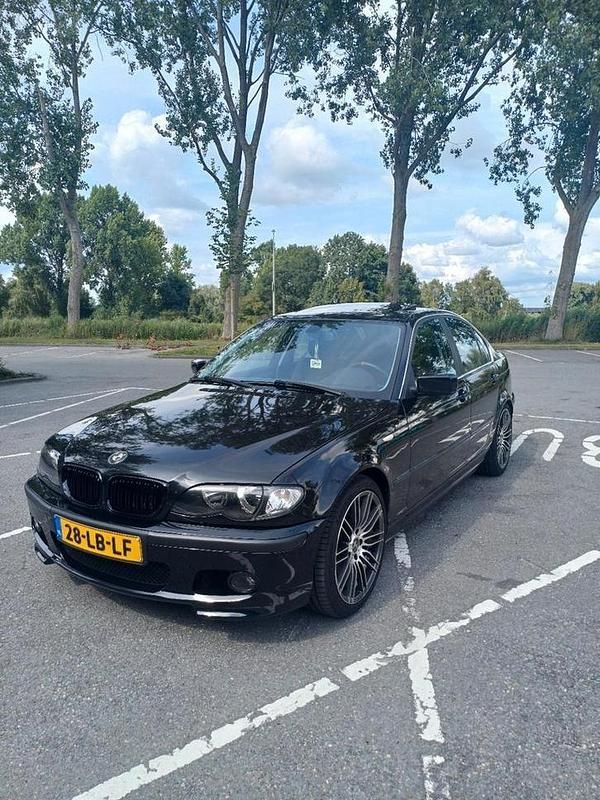 Gebruikt 2002 BMW 325 | € 5.450 - Afbeelding 1/1