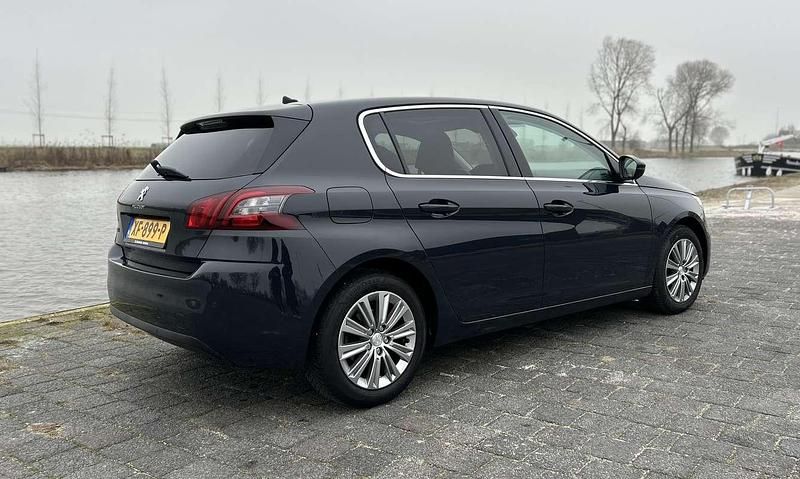 Occasion Peugeot 308 S 131 PK (96 kW) 2019 Grijs Hatchback