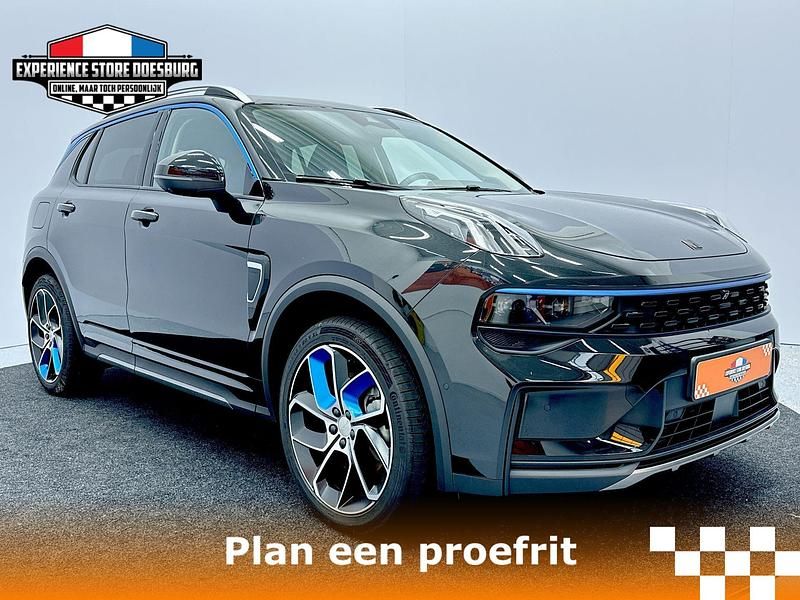 Zwart Gebruikt 2023 Lynk & Co 01 SUV | € 27.000 (Eerlijke prijs) - Afbeelding 1/3
