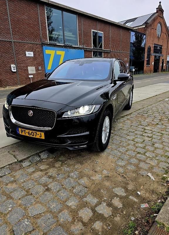 Occasion Jaguar F-Pace 180 PK (132 kW) 2017 Zwart SUV
