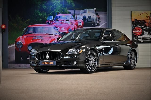 Zwart Gebruikt 2010 Maserati Quattroporte Sedan | € 77.000 - Afbeelding 1/4