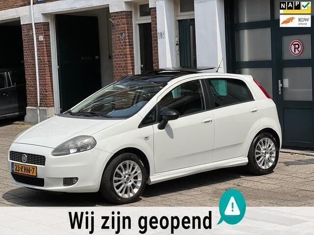 Wit Gebruikt 2009 Fiat Grande Punto Hatchback | € 3.000 (Iets duurder) - Afbeelding 1/4