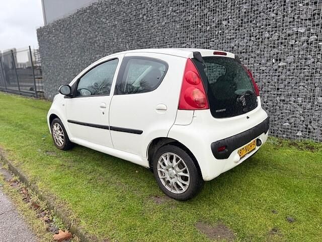 Occasion Peugeot 107 68 PK (50 kW) 2010 Wit Hatchback