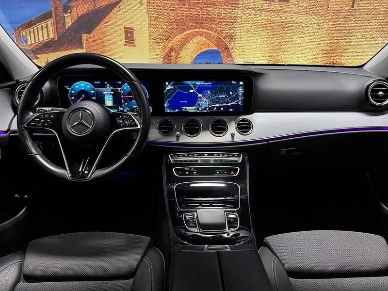 Occasion Mercedes E300 AMG line 211 PK (155 kW) 2022 Zwart Sedan