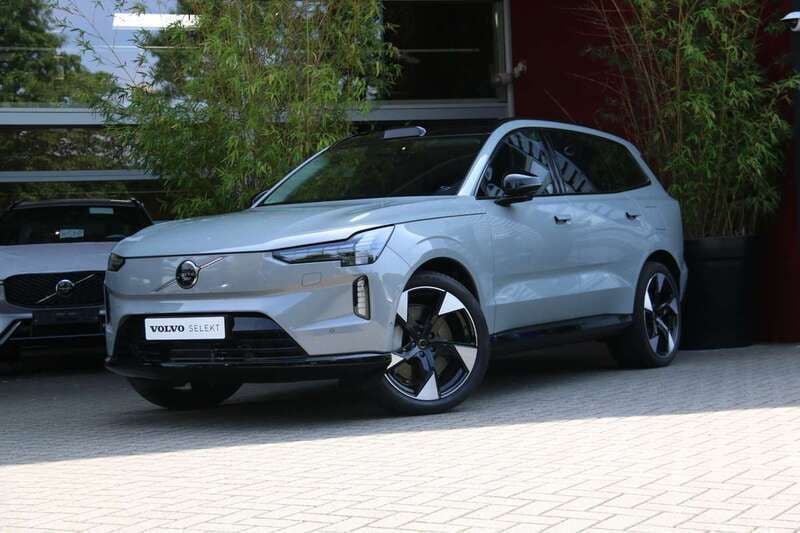 Grijs, metallic lak Gebruikt 2025 Volvo EX90 Performance SUV | € 94.900 (Super prijs) - Afbeelding 1/4