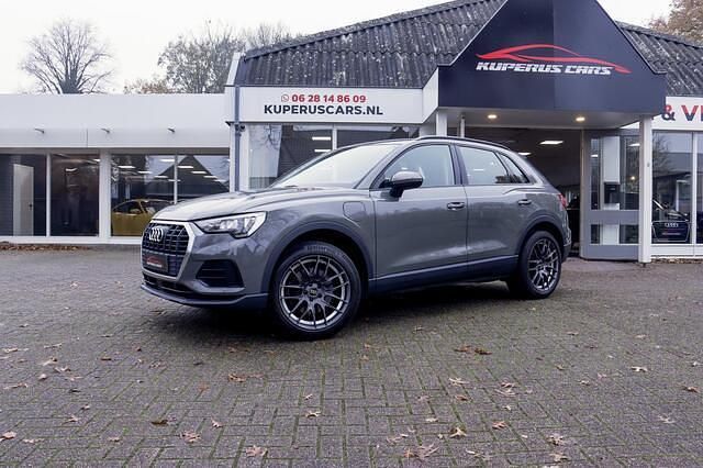 Grijs Gebruikt 2022 Audi Q3 SUV | € 26.850 (Super prijs) - Afbeelding 1/4