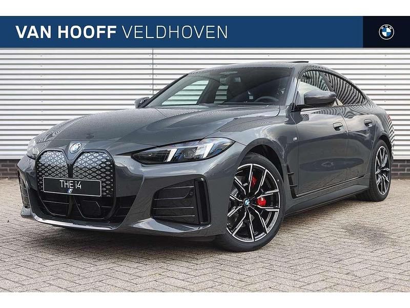 Grijs Nieuw 2025 BMW i4 Comfort Edition Sedan | € 76.619 (Duur) - Afbeelding 1/4