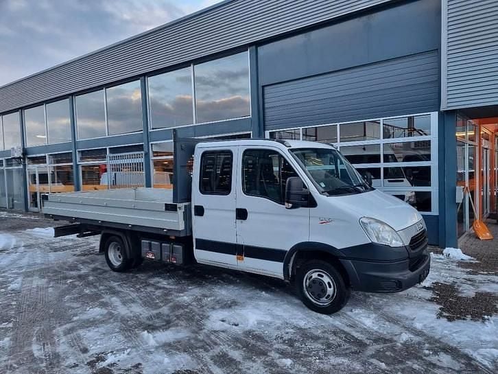 Wit Gebruikt 2012 Iveco Daily MPV | € 15.950 (Eerlijke prijs) - Afbeelding 1/4