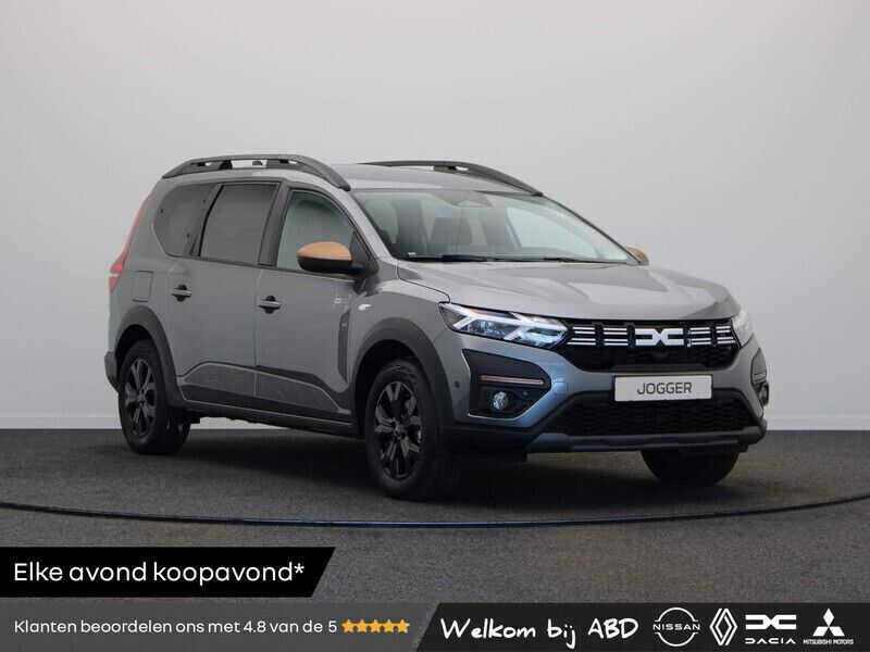 Grijs Nieuw 2025 Dacia Jogger Extreme MPV | € 33.940 (Duur) - Afbeelding 1/3