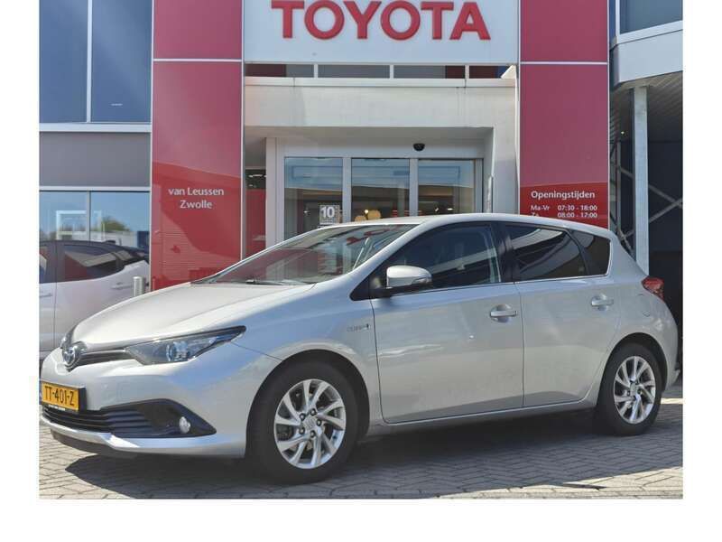 Grijs Gebruikt 2018 Toyota Auris Plus Hatchback | € 15.400 (Goede deal) - Afbeelding 1/4