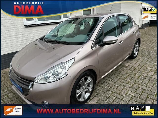 Grijs Gebruikt 2013 Peugeot 208 Allure Hatchback | € 7.990 (Eerlijke prijs) - Afbeelding 1/4