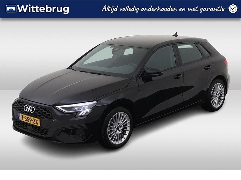 Zwart Gebruikt 2023 Audi A3 Advanced Hatchback | € 26.950 (Goede deal) - Afbeelding 1/2