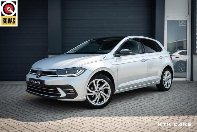 Grijs Gebruikt 2022 VW Polo Hatchback | € 21.950 (Eerlijke prijs) - Afbeelding 1/4