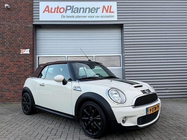 Wit (metallic) Occasion 2010 Mini Cooper S Cabriolet Chili Cabriolet | € 5.944 (Super prijs) - Afbeelding 1/4