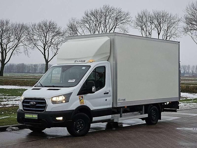 Nieuw Ford E-Transit 183 kW (250 PK) 2025 Wit Van