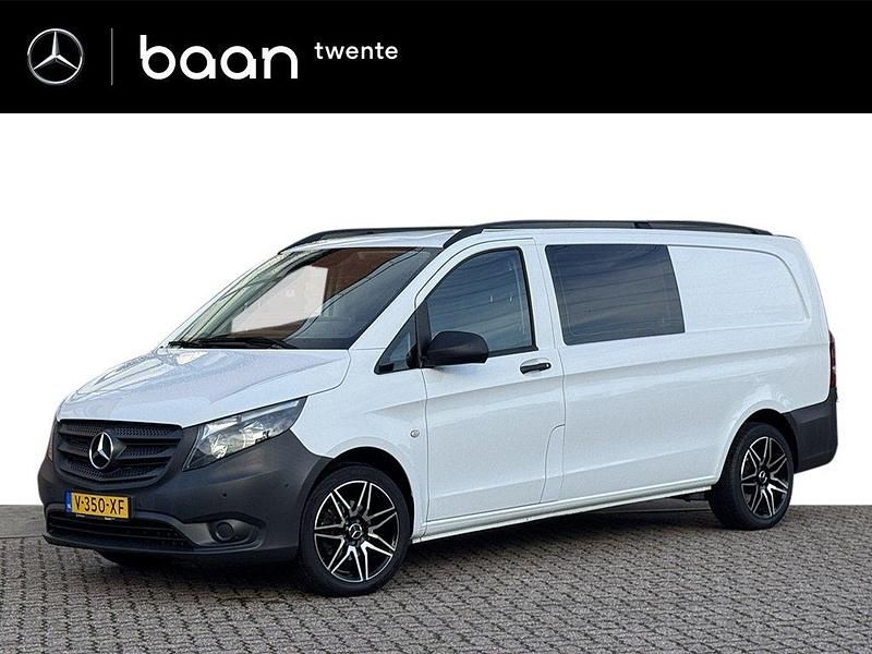 Wit Gebruikt 2019 Mercedes Vito MPV | € 24.950 - Afbeelding 1/4