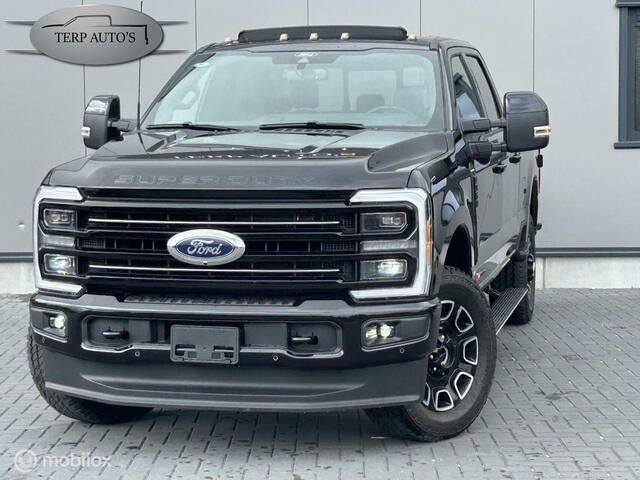 Zwart Nieuw 2025 Ford F350 Platinum Van | € 139.950 - Afbeelding 1/4