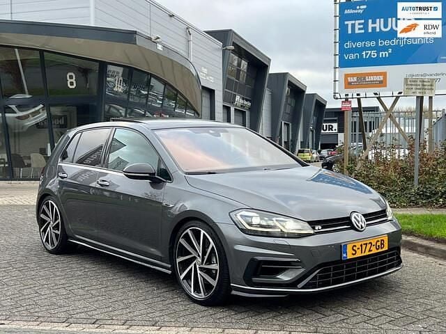 Grijs (metallic) Gebruikt 2019 VW Golf VII R Hatchback | € 31.500 (Eerlijke prijs) - Afbeelding 1/4