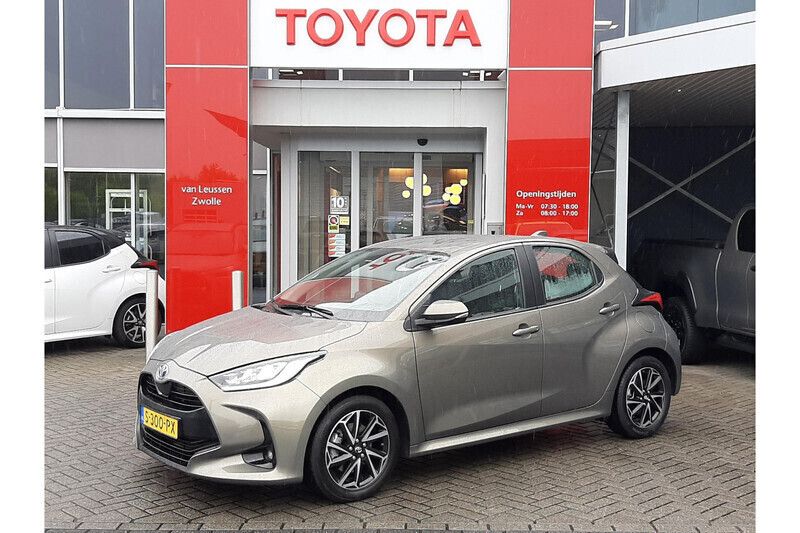 Gebruikt 2023 Toyota Yaris Hybrid | € 22.539 (Super prijs) - Afbeelding 1/1