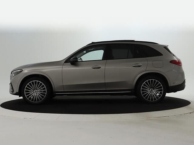 Occasion Mercedes GLC300 AMG 313 PK (230 kW) 2024 Zilver SUV