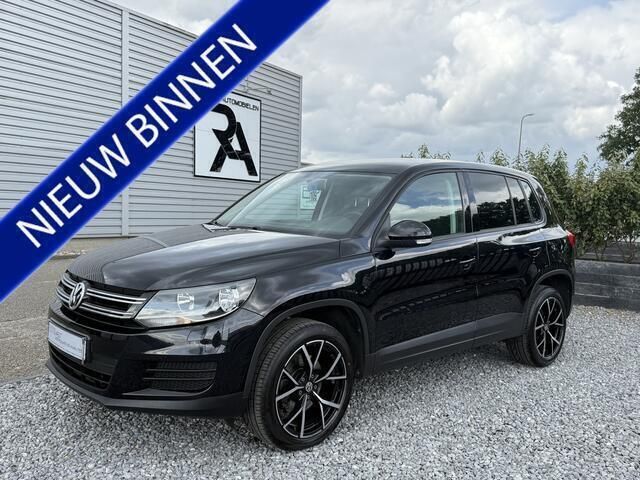 Zwart, metallic lak Gebruikt 2013 VW Tiguan SUV | € 11.950 (Eerlijke prijs) - Afbeelding 1/4
