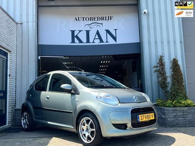 Groen Gebruikt 2011 Citroën C1 Hatchback | € 4.950 (Eerlijke prijs) - Afbeelding 1/4