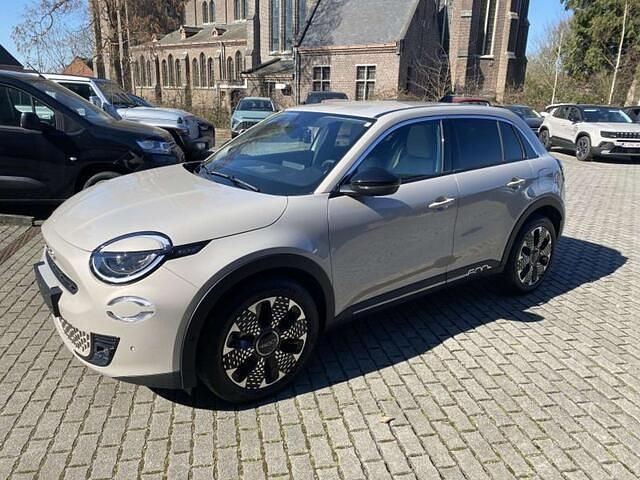 Occasion Fiat 600 La Prima 114 kW (156 PK) 2024 Grijs Hatchback