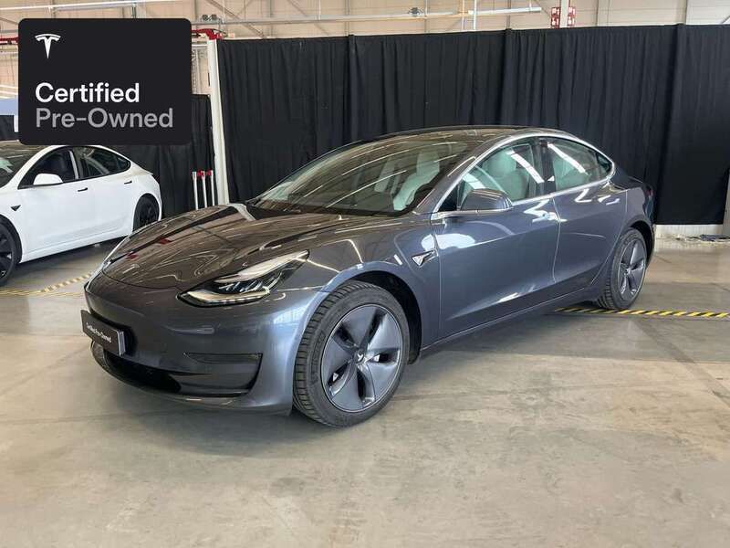 Zilver, metallic lak Gebruikt 2020 Tesla Model 3 Long Range Sedan | € 25.400 (Eerlijke prijs) - Afbeelding 1/4