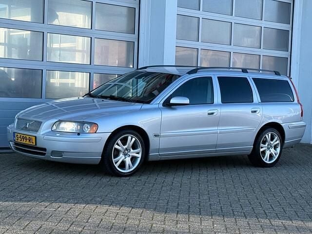 Occasion Volvo V70 Summum 210 PK (154 kW) 2004 Grijs (metallic) Stationwagen