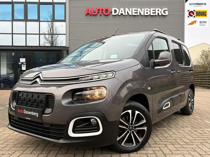 Grijs (metallic) Occasion 2019 Citroën Berlingo PureTech MPV | € 15.900 (Goede deal) - Afbeelding 1/4
