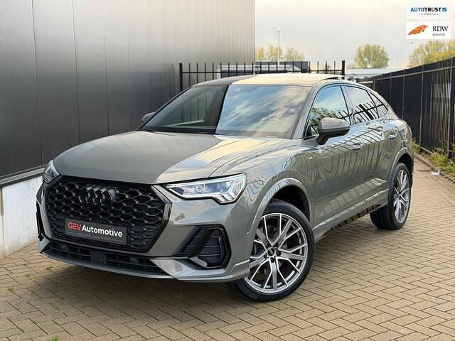 Grijs Gebruikt 2023 Audi Q3 Sportback S-Line SUV | € 38.995 (Eerlijke prijs) - Afbeelding 1/4