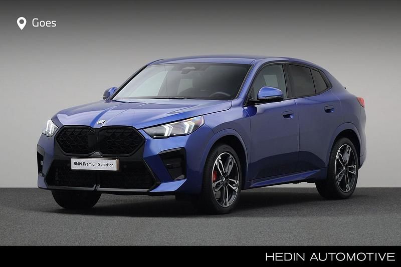 Blauw Gebruikt 2024 BMW X2 M Sport SUV | € 50.880 - Afbeelding 1/4