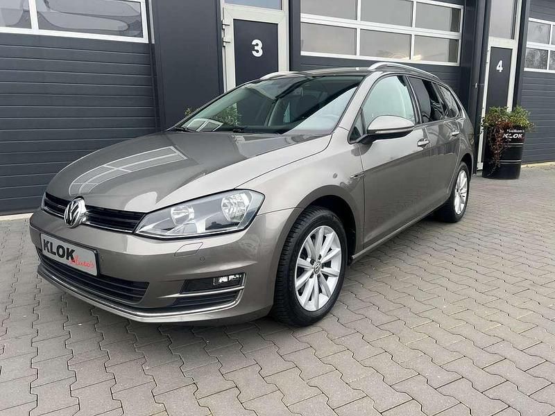 Grijs Gebruikt 2015 VW Golf VII LOUNGE Hatchback | € 11.999 (Eerlijke prijs) - Afbeelding 1/4