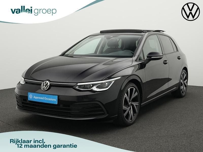 Zwart Gebruikt 2021 VW Golf VIII United Hatchback | € 26.900 (Iets duurder) - Afbeelding 1/4