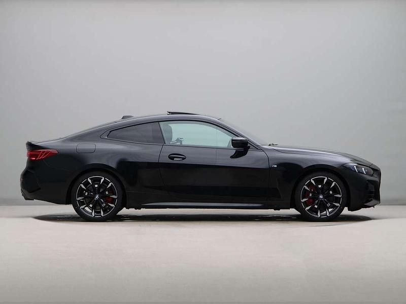 Nieuw BMW 420 184 PK (135 kW) 2025 Zwart Coupé