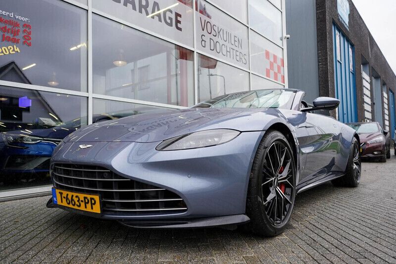 Blauw Gebruikt 2021 Aston Martin V8 Vantage Coupé | € 179.950 - Afbeelding 1/4