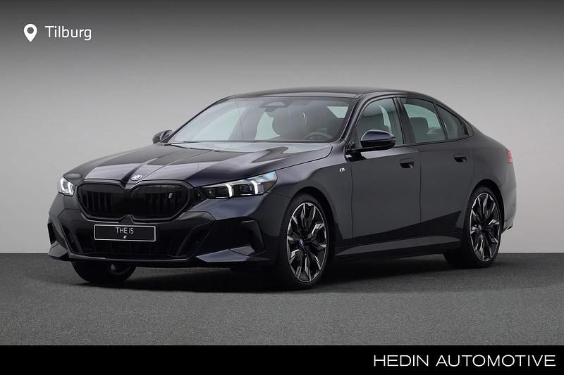 Zwart Gebruikt 2025 BMW i5 M Sport Sedan | € 84.880 - Afbeelding 1/4