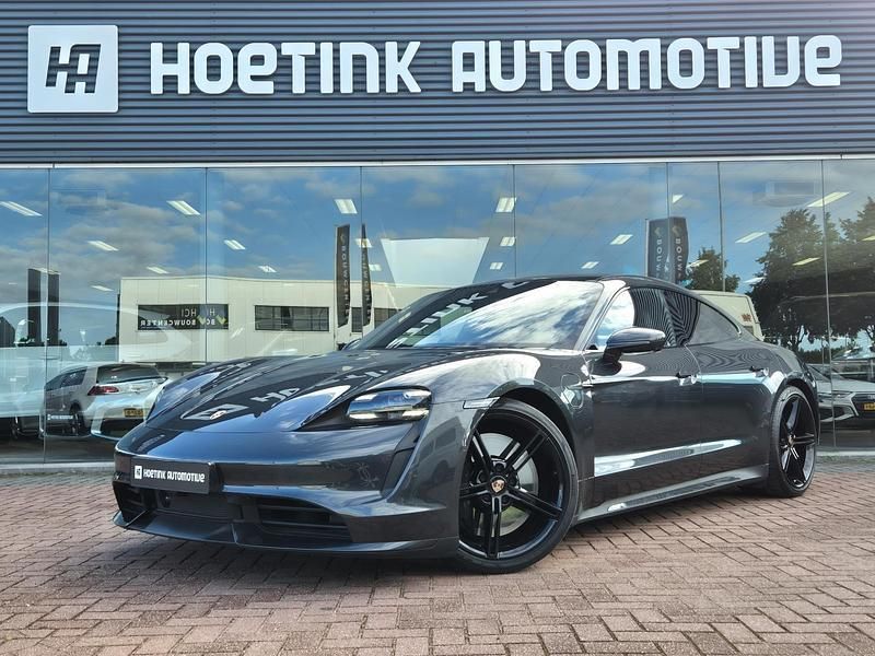 Grijs Gebruikt 2020 Porsche Taycan Turbo Sedan | € 77.940 - Afbeelding 1/3