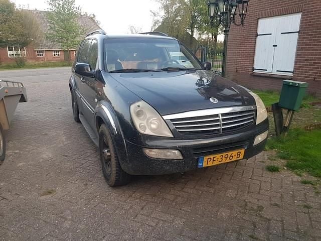 Occasion Ssangyong (KGM) Rexton 165 PK (121 kW) 2005 Zwart SUV