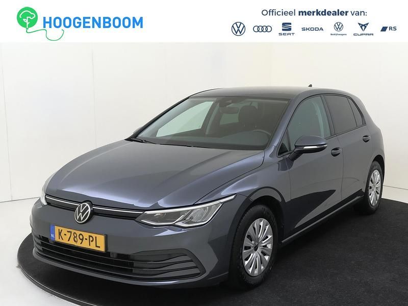 Grijs Gebruikt 2021 VW Golf VIII Hatchback | € 17.950 (Goede deal) - Afbeelding 1/4