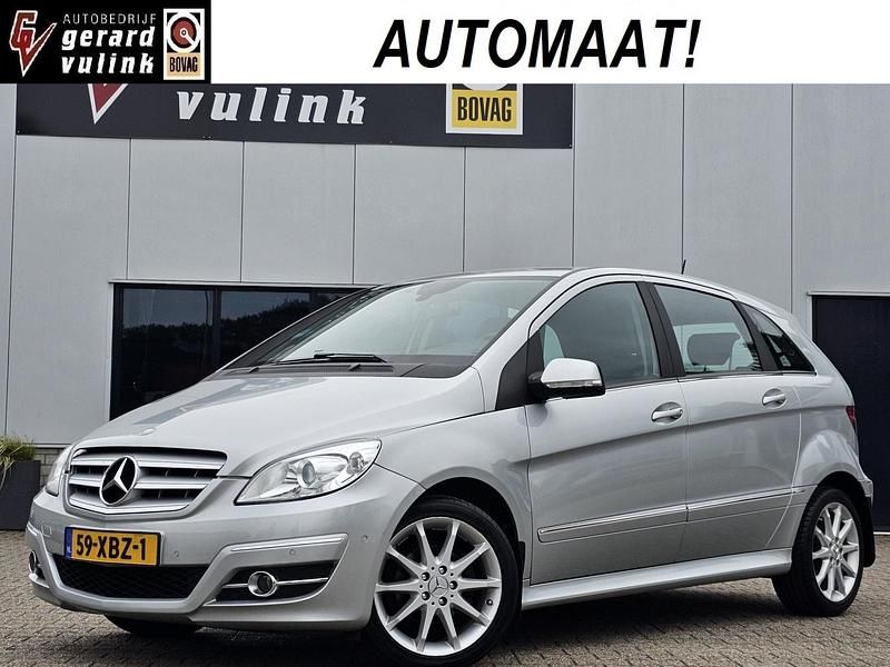 Grijs Gebruikt 2011 Mercedes B160 Business MPV | € 7.940 (Iets duurder) - Afbeelding 1/4